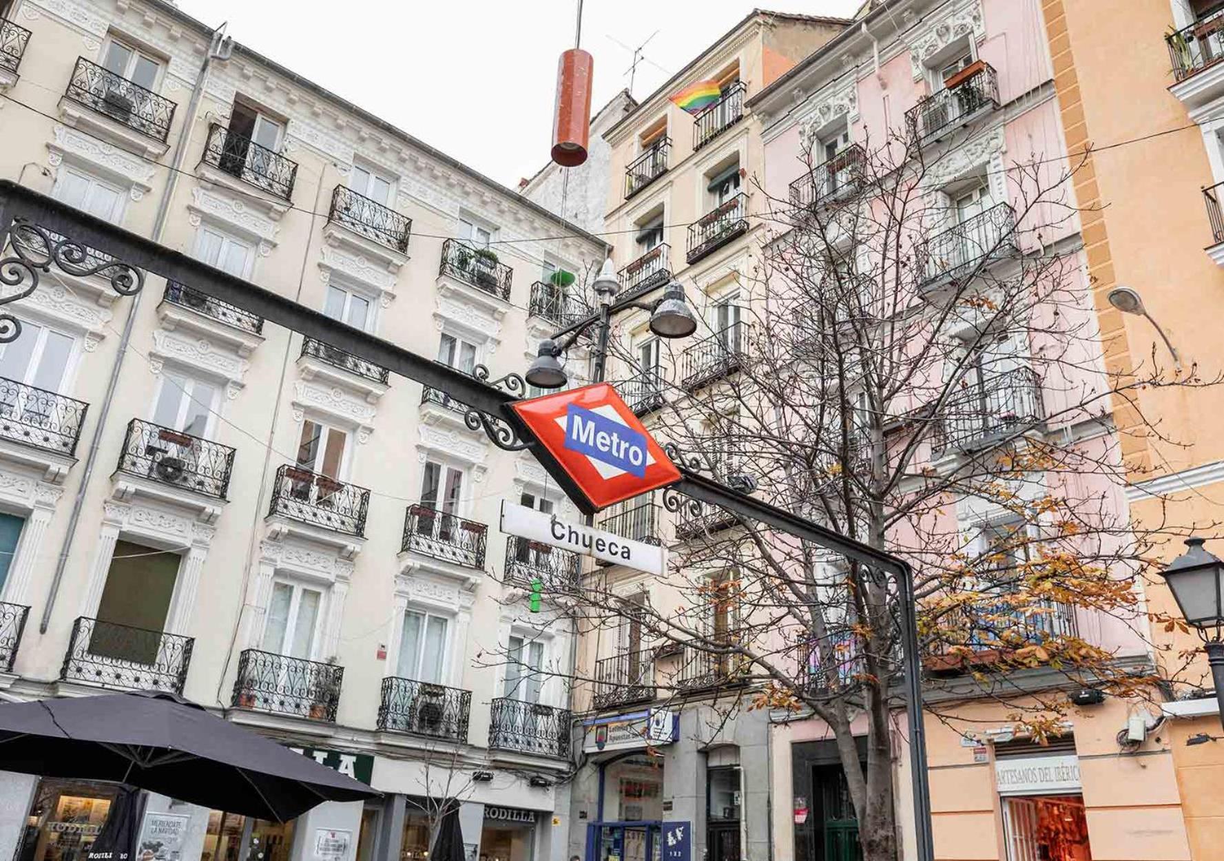 Apartamento Puente De Segovia Apartment Madrid Bagian luar foto